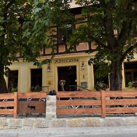 Gasthof Pension Zum Goldenen Hirschen Burgbernheim Экстерьер фото