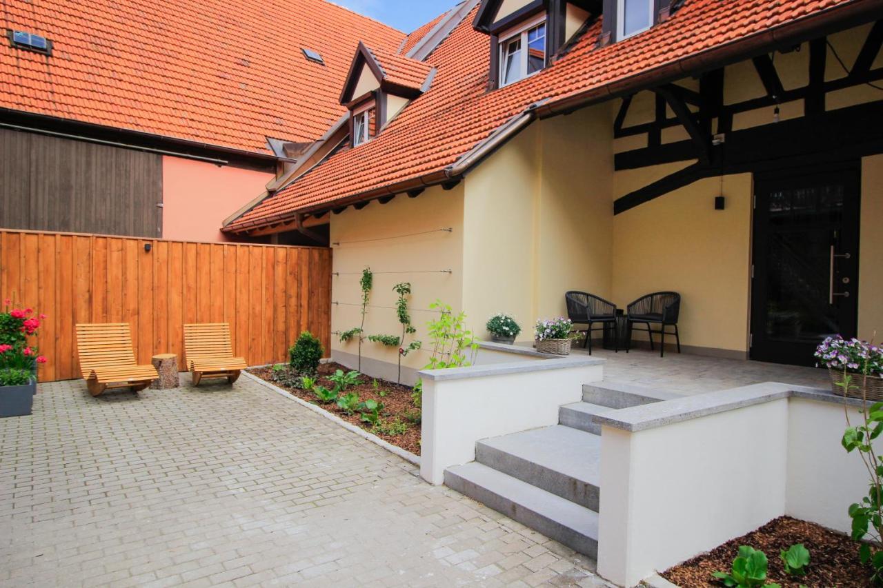Gasthof Pension Zum Goldenen Hirschen Burgbernheim Экстерьер фото